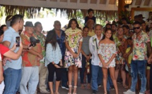 Vaimalama Chaves à la rencontre des habitants de Faa'a