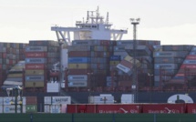 Conteneurs échoués aux Pays-Bas: le transporteur promet de payer le nettoyage