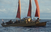 Tavaru 2011 : Faafaite et Marumaru Atua sont au large de Fakarava