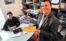 Un commercial s'offre en premier lot d'une tombola pour décrocher un emploi