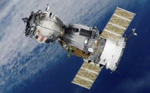 Japon: un satellite lanceur de météorites sur orbite pour un spectacle spatial inédit