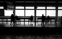 Des nouilles pour les lève-tôt: Tokyo veut des métros moins bondés