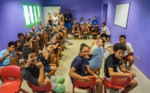 Des collégiens de Moorea initiés aux arts traditionnels