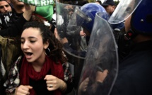 Algérie: les étudiants à leur tour mobilisés en masse contre le candidat Bouteflika