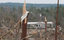 Etats-Unis: une tornade fait au moins 23 morts en Alabama