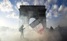 "Gilets jaunes": manifestations interdites samedi sur les Champs-Elysées et ses abords