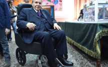 Algérie: Bouteflika va démissionner avant le 28 avril