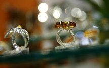 Un braqueur s'invite dans la camionnette d'un livreur de bijoux trop courtois