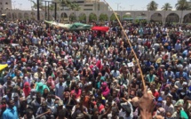 Soudan: l'armée déploie des troupes devant son QG, les manifestants déterminés