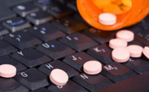 Médicaments contrefaits sur internet : saisie record lors d'une opération internationale