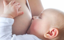 Un bébé allaité a moins de risque de devenir obèse (OMS)