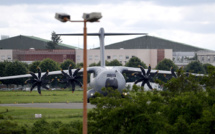 La France rapatrie 12 enfants de jihadistes, dont 10 orphelins, remis par les Kurdes de Syrie