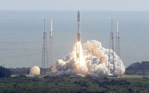 Le robot américain Curiosity est en route pour Mars en quête de signe de vie