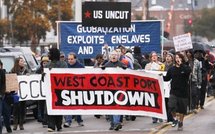 USA/Canada: Les "indignés" tentent de bloquer les ports du Pacifique