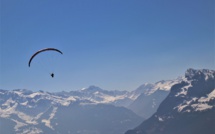 Le Youtubeur Grant Thompson meurt dans un accident de parapente