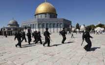 Heurts sur l'esplanade des Mosquées à Jérusalem, des dizaines de blessés