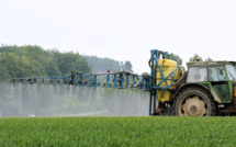 Bretagne: un maire devant la justice pour avoir interdit les pesticides près des habitations