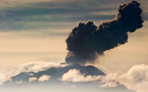 Pérou: explosions et nuées de cendres depuis le volcan Ubinas