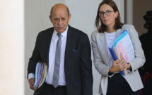 Plainte contre Le Drian de familles de femmes et enfants de jihadistes retenus en Syrie