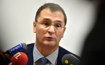 Un sexagénaire abat sa fille de 9 ans et sa compagne avant de se suicider