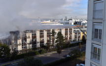 Villeurbanne: spectaculaire incendie dans une pépinière d'entreprises