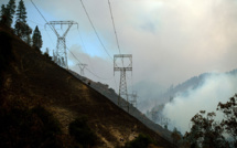 Californie: courant coupé pour 800.000 clients face au risque d'incendie