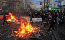 Chili: trois morts à Santiago, premières victimes des émeutes