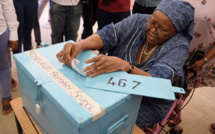 Le président Masisi vainqueur des élections au Botswana, l'opposition conteste