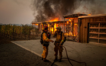 Californie: menacées par les flammes, 180.000 personnes sommées d'évacuer