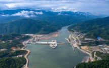 Laos : mise en service d'un méga-barrage controversé sur le Mékong