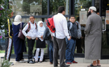 Port du voile: le Sénat examine une proposition de loi LR sur les sorties scolaires