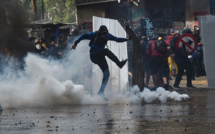 Chili: affrontements entre forces de l'ordre et manifestants pour la 3e semaine de contestation