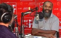 Nouvelle-Calédonie : les indépendantistes derrière François Hollande