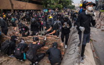 Catapultes et flèches enflammées: un vent moyenâgeux souffle sur Hong Kong
