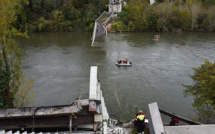 Pont effondré près de Toulouse: un camion "de plus de 50 tonnes" en cause