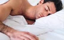Dormir trop ou pas assez est mauvais pour le coeur, révèle une étude