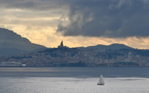 Marseille: une quarantaine de bateaux détruits dans un incendie à l'Estaque
