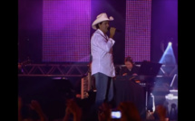 Brésil: un chanteur meurt d'un infarctus en plein concert