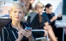 40% des Français téléphonent moins d'1 heure par mois, mais 31% surfent chaque jour sur leur smartphone