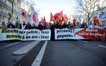Retraites: des dizaines de milliers de manifestants "déterminés" malgré une mobilisation en baisse