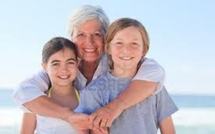 Pour "bien vieillir", les seniors privilégient les liens familiaux