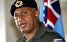 Tokyo renonce à inviter le Contre-amiral fidjien Bainimarama