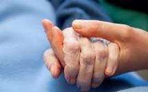 "Trouver des réponses dans la décennie" à la dépendance des personnes âgées