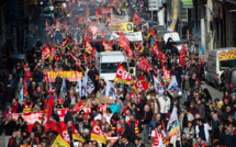 Retraites: les opposants peinent à rassembler dans les manifestations