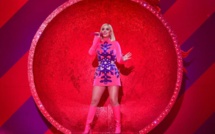 Surprise! Katy Perry révèle être enceinte dans son dernier clip