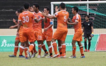 Pirae repousse Tiare Tahiti à cinq points, Vénus s'accroche