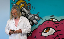 Coronavirus: Sanofi offre de l'anti-paludique Plaquenil pour traiter 300.000 malades, essais "prometteurs"