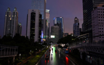 L'Indonésie déclare l'état d'urgence mais résiste au confinement