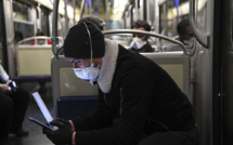 Le smartphone contre le virus, sans violer la vie privée? L'Europe cherche la réponse