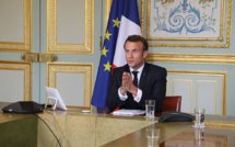 Confinement prolongé, Macron présentera sa stratégie lundi soir